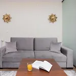 Elegant With Balcony And Air Conditioning In By Renters Appartement Gdańsk